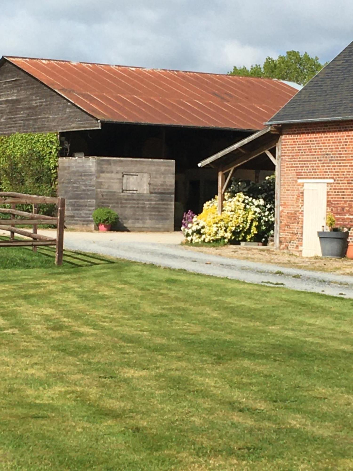 B&B Haras De La Cour Fleury Saint-Michel-de-Livet 외부 사진