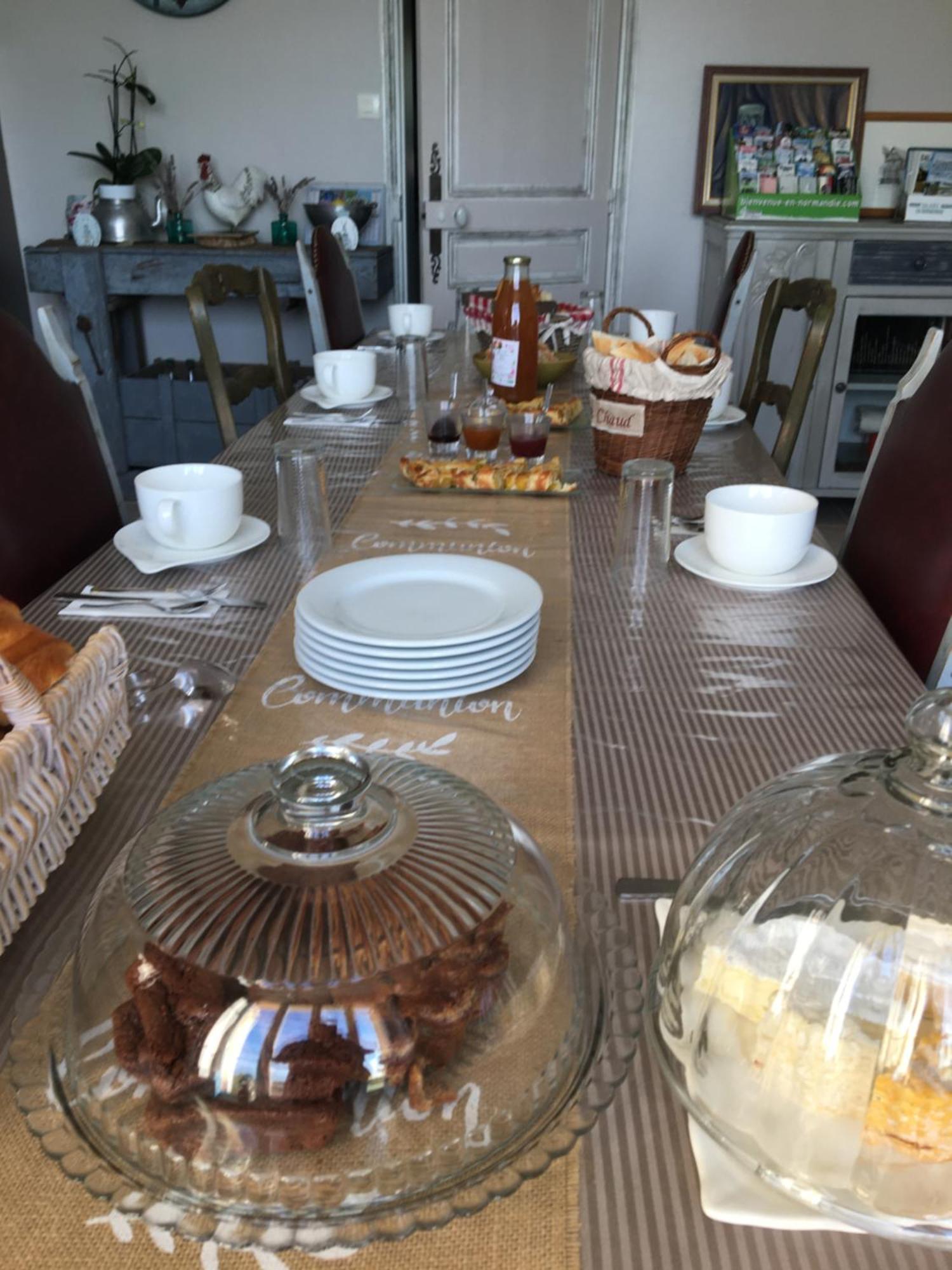 B&B Haras De La Cour Fleury Saint-Michel-de-Livet 외부 사진